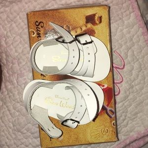 Sun san infant sandals